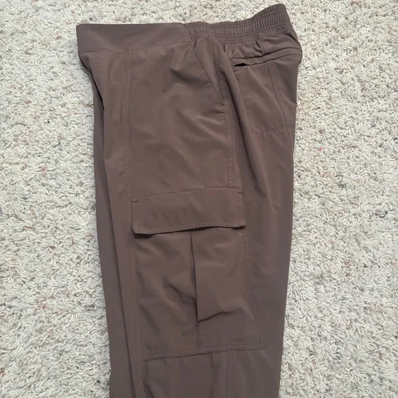 Athleta Chelsea Utility Jogger Size 6 - Picture 4 of 10